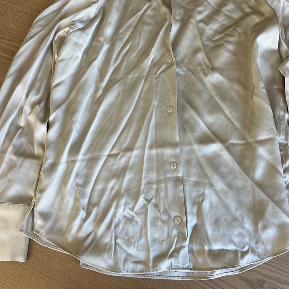 A&F Silk Button down Blouse - Picture 3 of 4